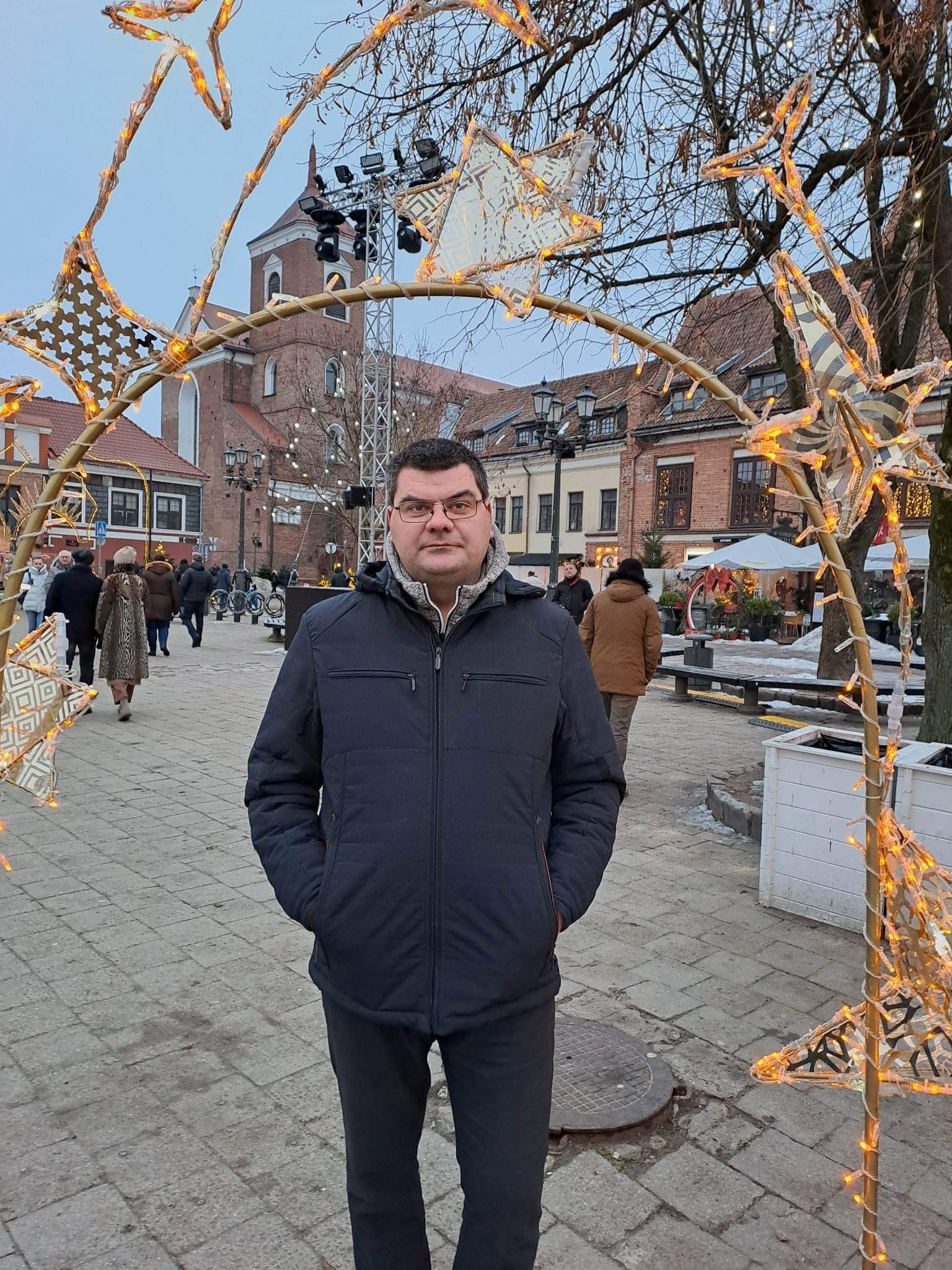 Vyras iš Kaunas vardu -, ieško merginos SMS pažinčiai